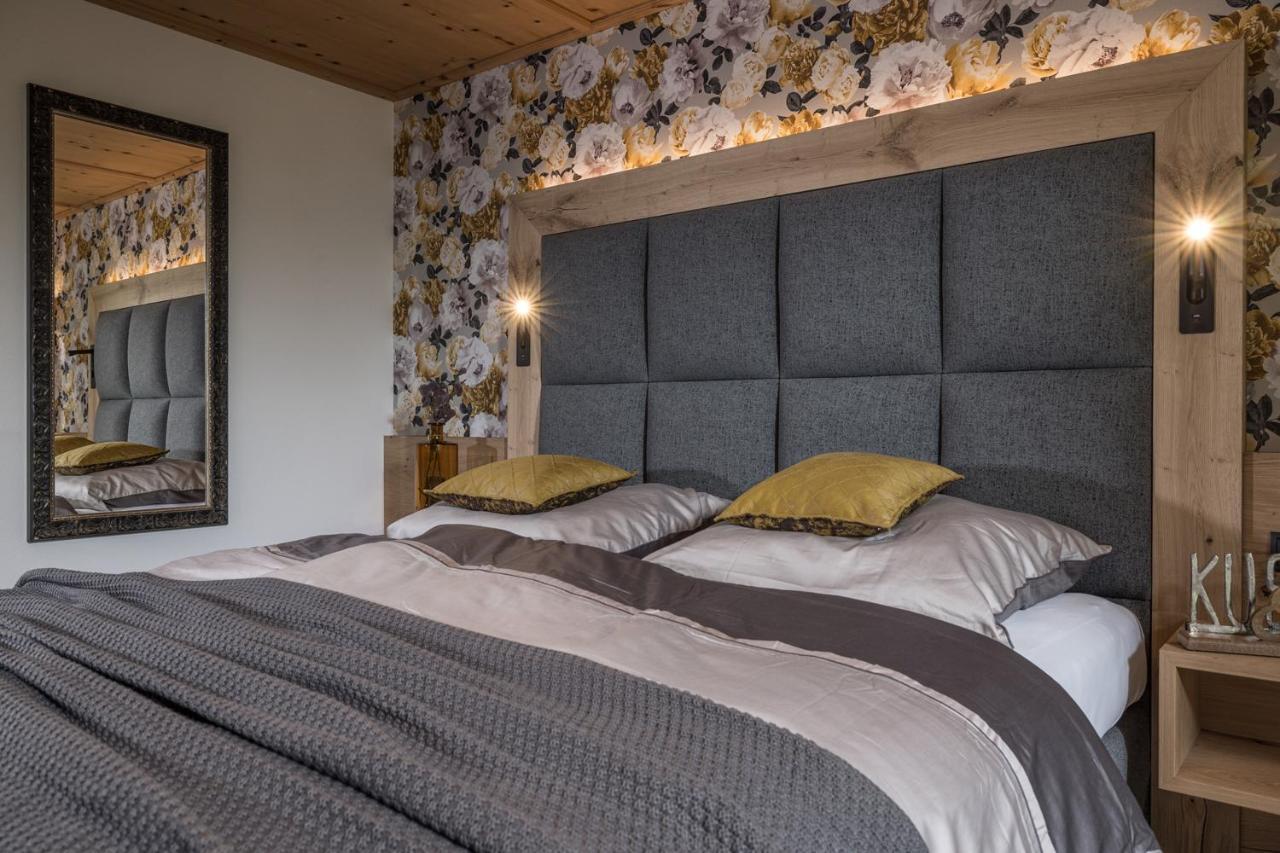 Hotel Burgschrofn Tux Eksteriør billede