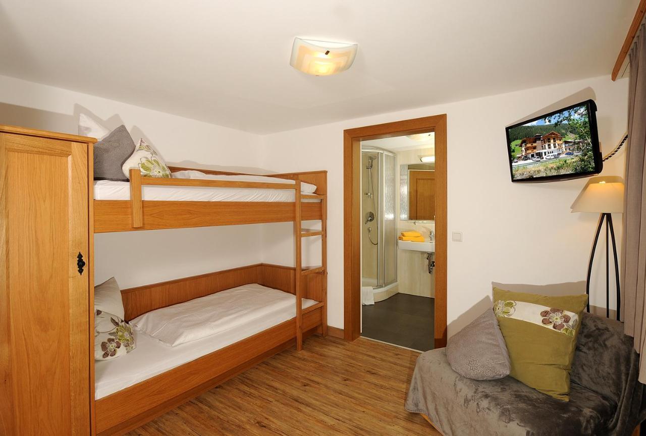 Hotel Burgschrofn Tux Eksteriør billede