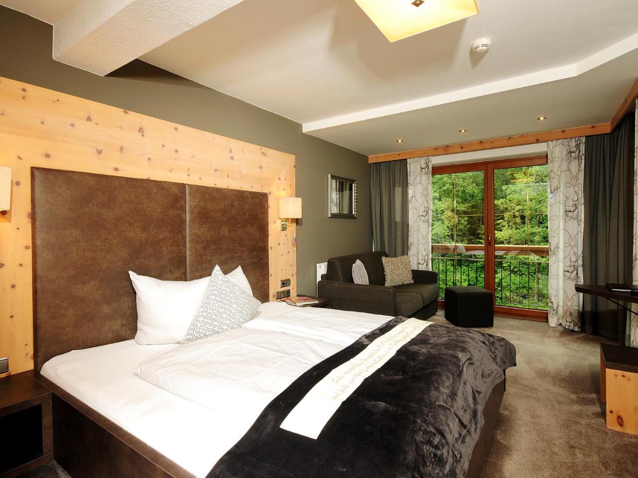 Hotel Burgschrofn Tux Eksteriør billede